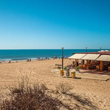 Сasa de vacaciones 2 Bedroom Stunning In Isla Cristina